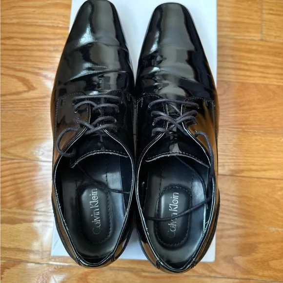 Calvin Klien Men's Brodie Lace Up Dress Oxford Size 9.5 Calvin Klien Men's Brodie Lace Up Dress Oxford Size 9.5
